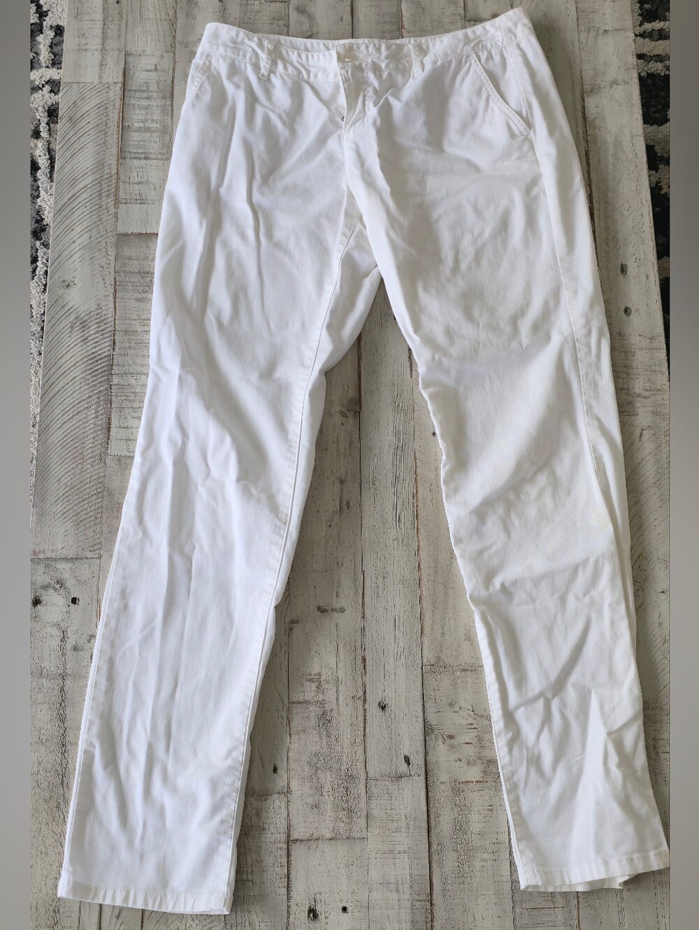 Mossimo Supply Co. White Pants with Pink Label Accent
